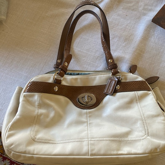 Coach bag. Cream and brown. Very good used condition - Picture 2 of 8